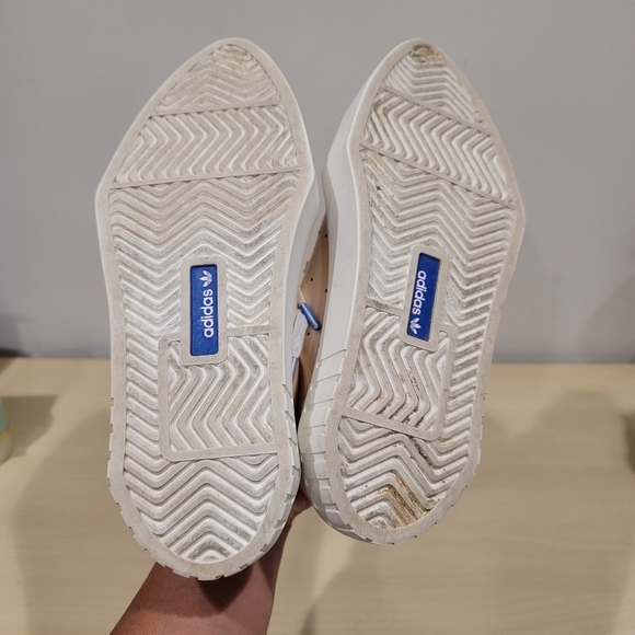 adidas Originals Hypersleek Platform Sole  Sneaker - Sz 8 US / 6.5 UK - Picture 9 of 11